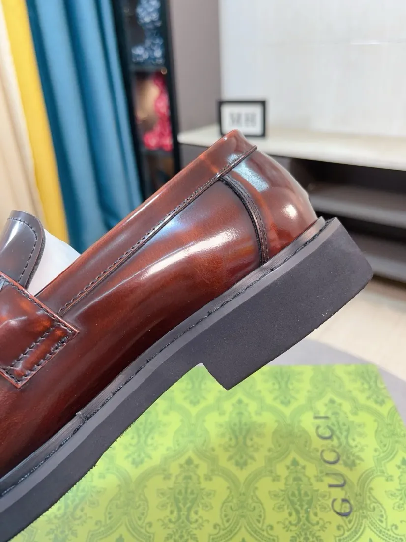 Men's Men's Shoes💰560🌹🌹[GUCCI] Gucci leather shoes are the most popular classic. Synchronized with the official website, the upper is made of Italian first-layer cowhide ➕cowhide lining, with unique brand and unique craftsmanship. Highlighting the hot style of the new year. Stop hesitating, stop wandering, get it now. Number: 38--44